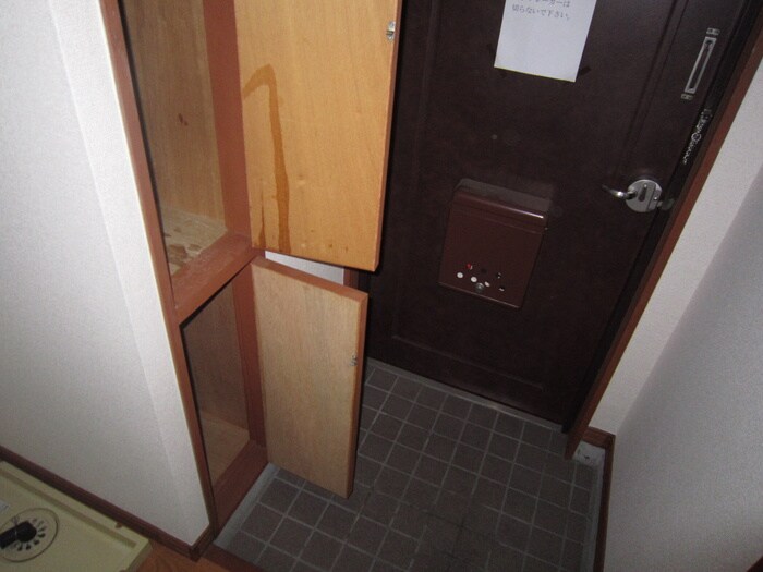 物件内観写真8　(靴箱)