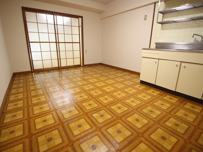 物件内観写真8　(居室)