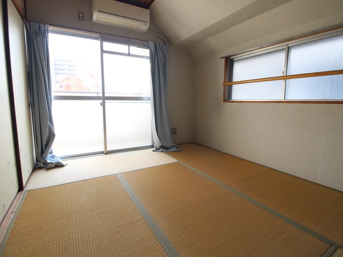 物件内観写真10　(居室)