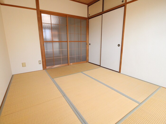 物件内観写真10　(居室)