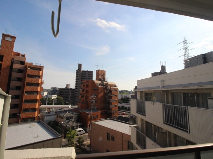 物件内観写真22　(室内からの展望)