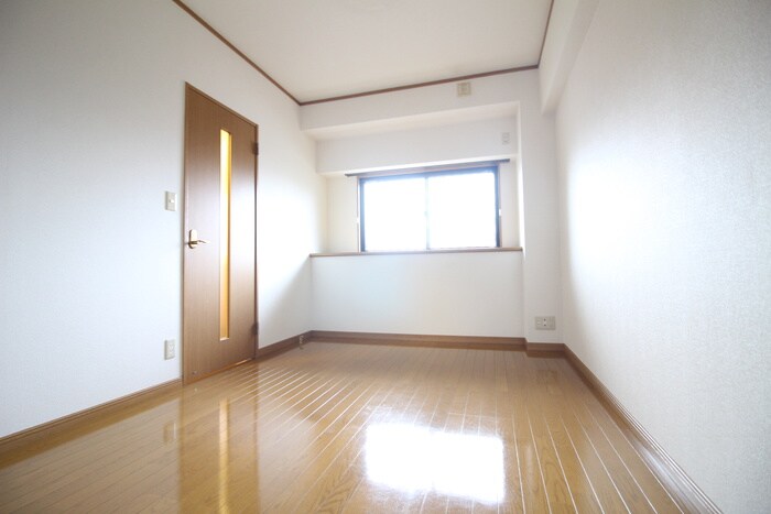 物件内観写真11　(居室)