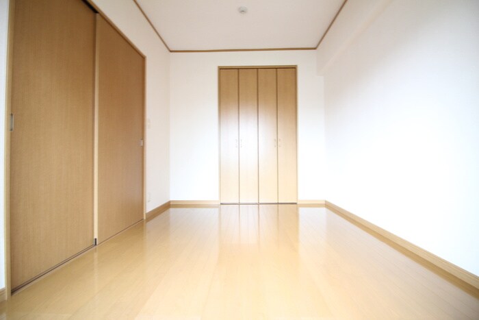 物件内観写真18　(居室)