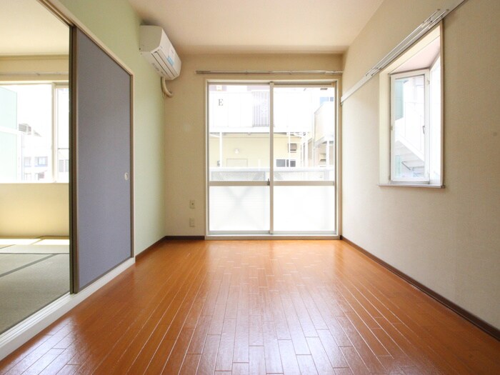 物件内観写真7　(居室)