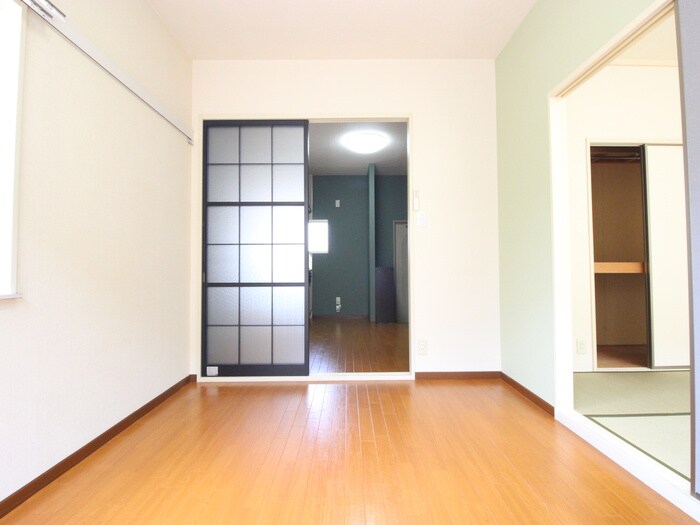 物件内観写真8　(居室)