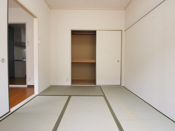 物件内観写真10　(居室)