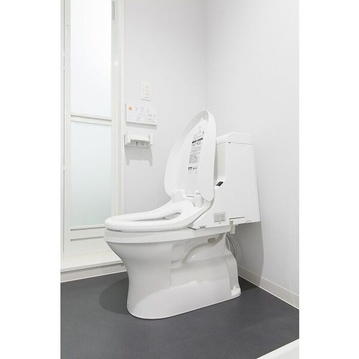 物件内観写真8　(トイレ)