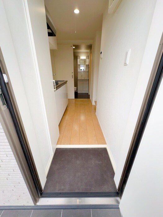 物件内観写真14　(玄関)