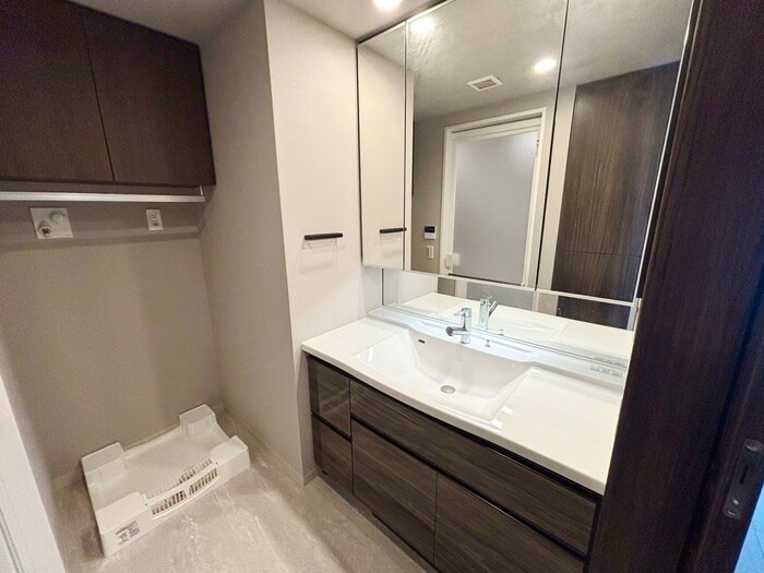 物件内観写真12　(洗面)