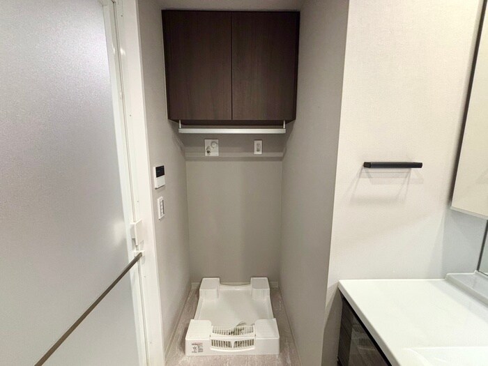 物件内観写真13　(洗濯機置場)