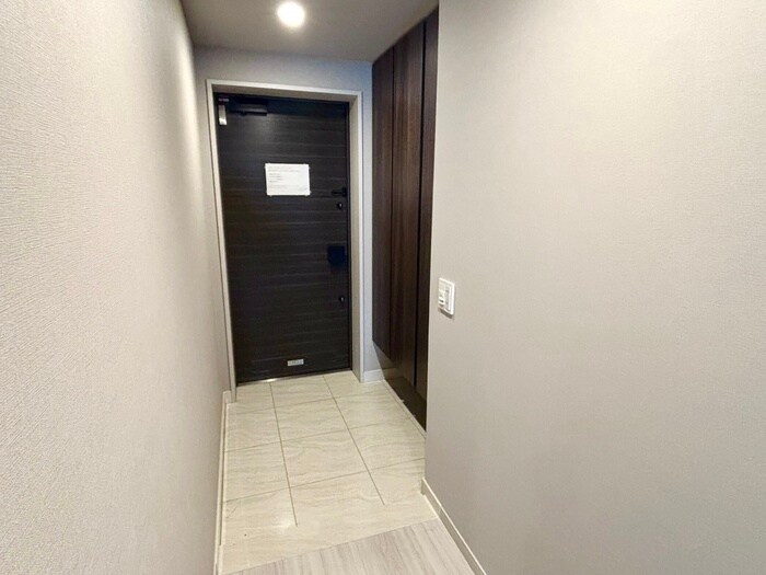 物件内観写真15　(玄関)