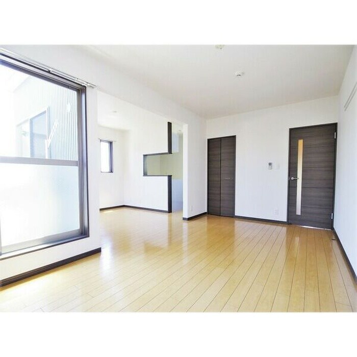 物件内観写真10　(廊下)