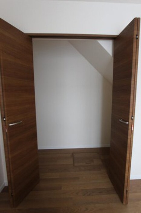 物件内観写真10　(収納)