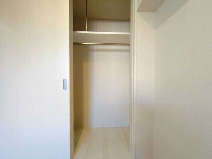 物件内観写真10　(収納)
