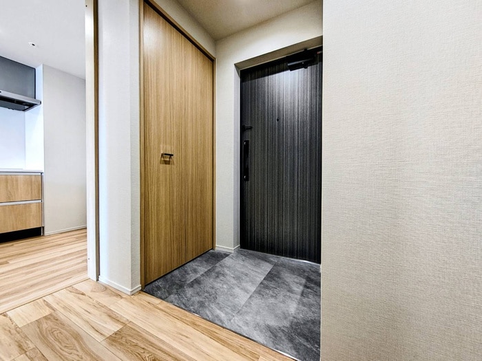 物件内観写真15　(玄関)