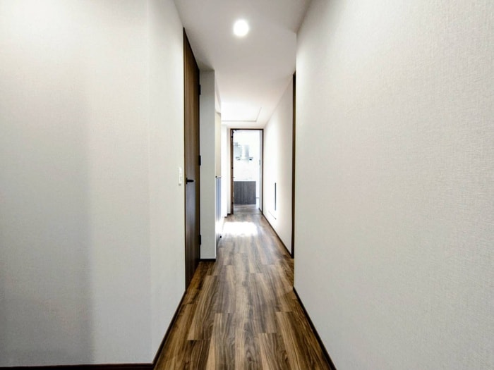 物件内観写真18　(廊下)