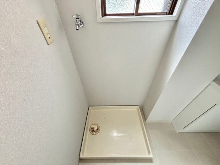 物件内観写真22　(洗濯機置場)