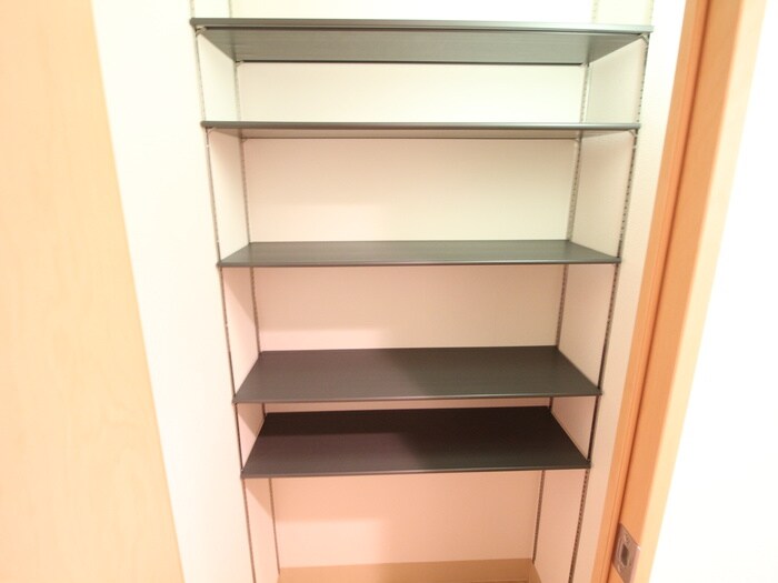 物件内観写真7　(靴箱)