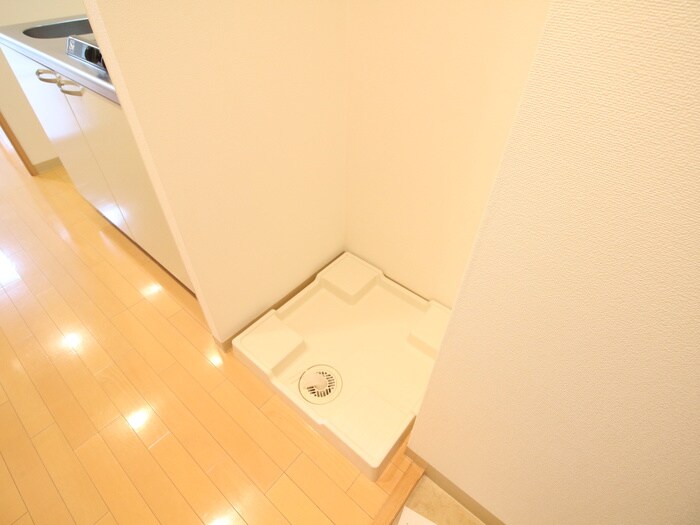 物件内観写真9　(洗濯機置場)