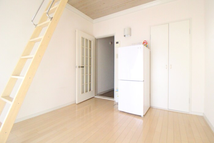 物件内観写真8　(居室)