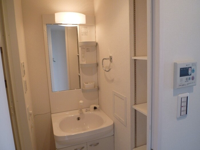 物件内観写真12　(洗面)