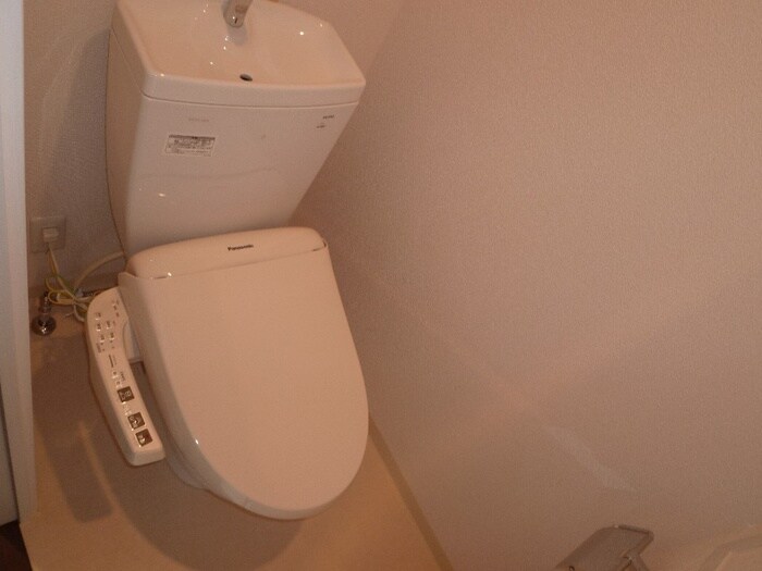 物件内観写真14　(トイレ)