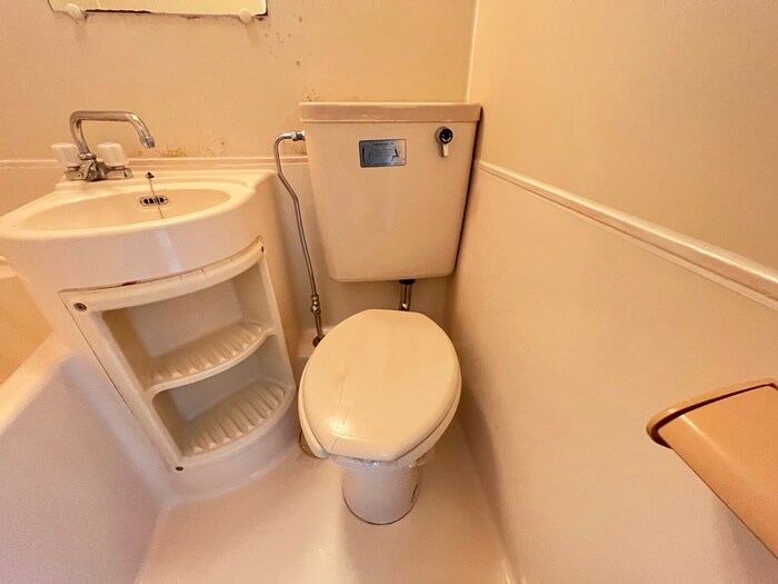 物件内観写真13　(トイレ)