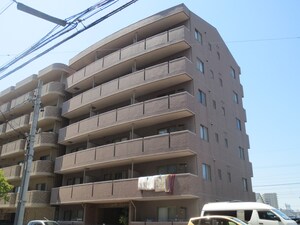 primiyell JYOJYO外観写真