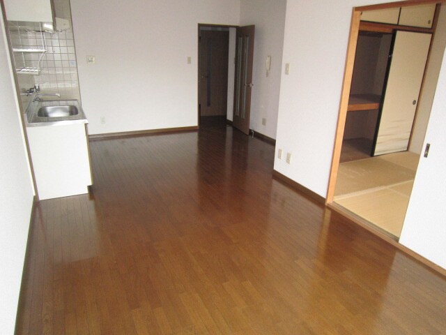 物件内観写真7　(居室)