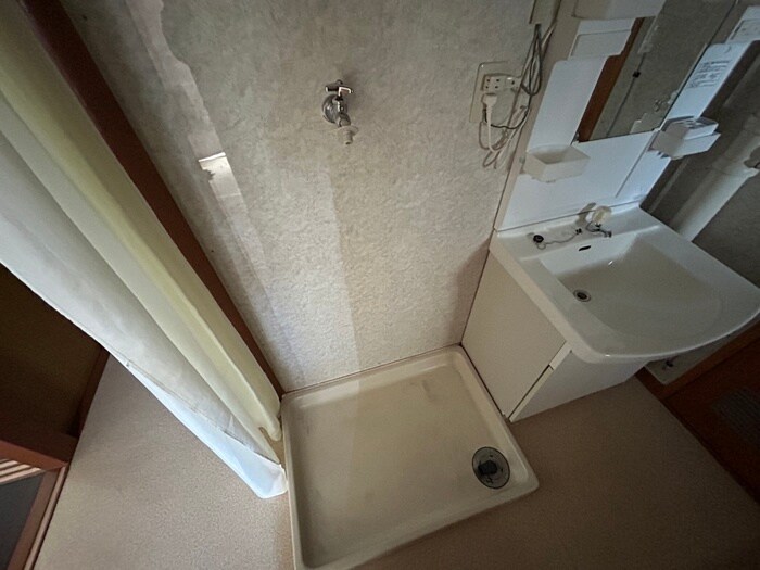 物件内観写真20　(洗濯機置場)