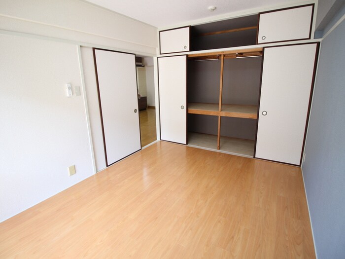 物件内観写真15　(居室)