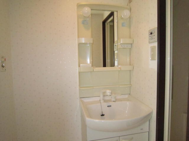 物件内観写真12　(洗面)