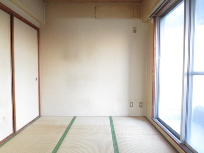 物件内観写真9　(居室)