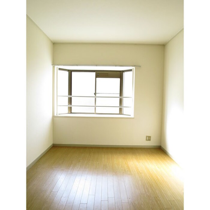 物件内観写真12　(居室)