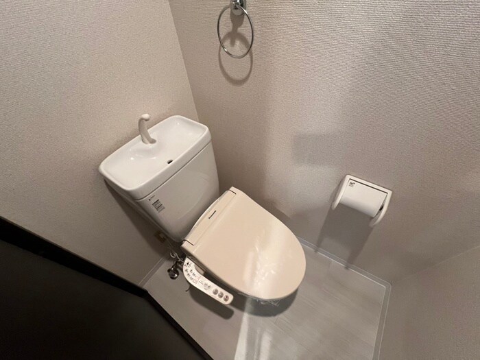 物件内観写真12　(トイレ)