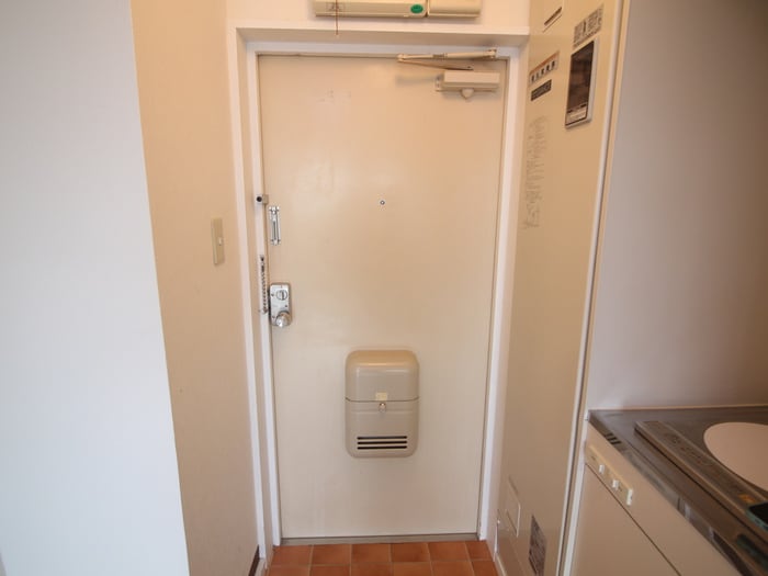 物件内観写真15　(玄関)