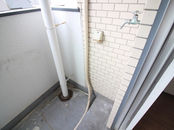 物件内観写真17　(洗濯機置場)