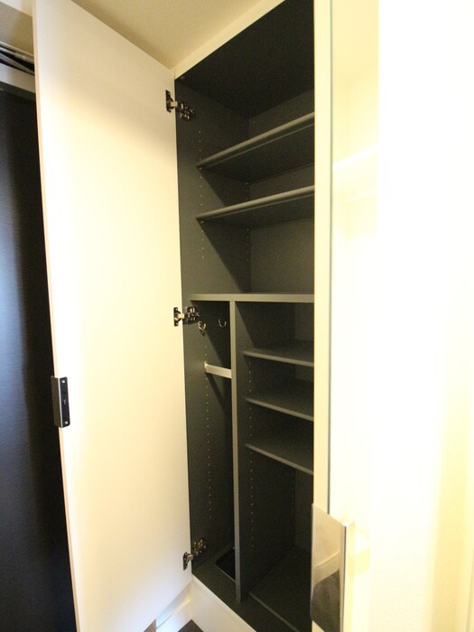 物件内観写真18　(靴箱)