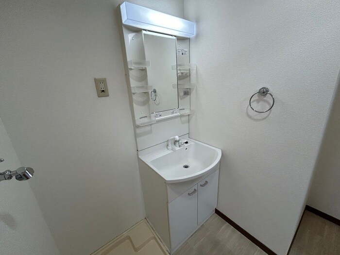 物件内観写真10　(洗面)