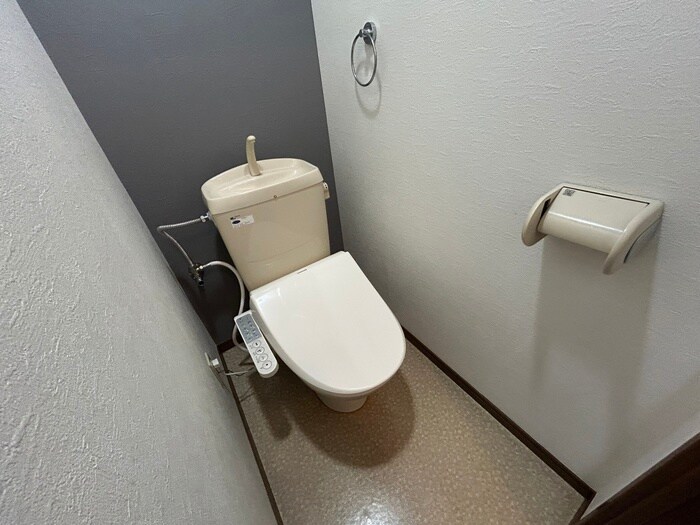 物件内観写真12　(トイレ)