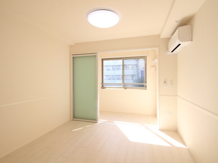 物件内観写真7　(居室)