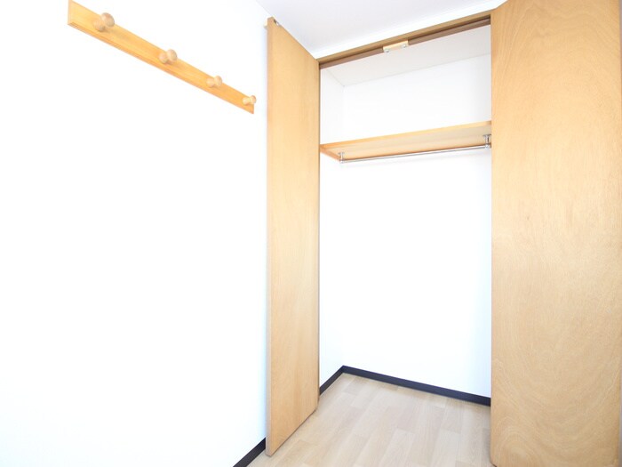 物件内観写真9　(収納)