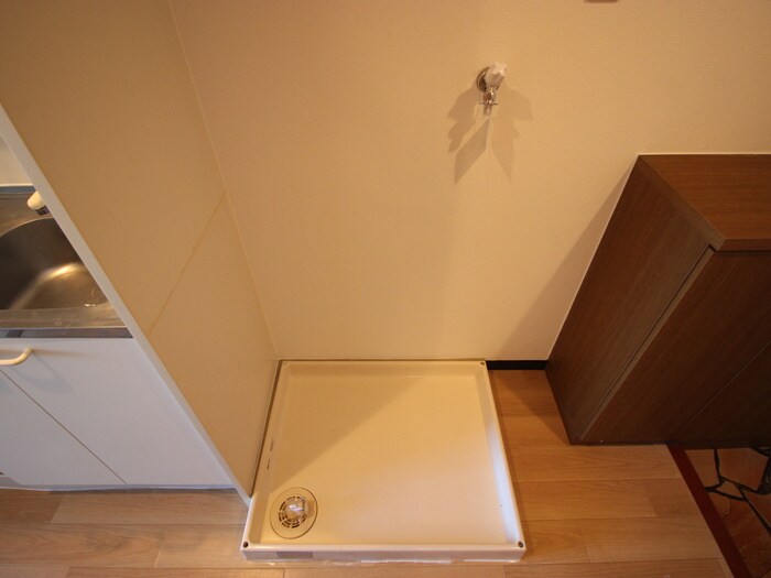 物件内観写真12　(洗濯機置場)