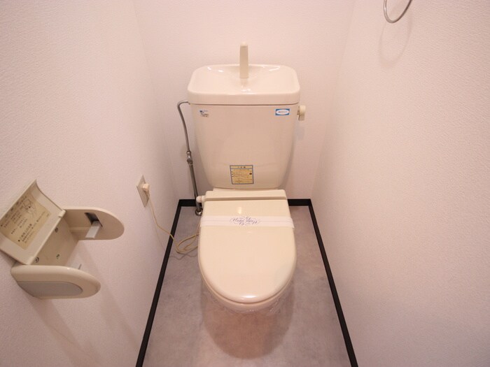 物件内観写真15　(トイレ)