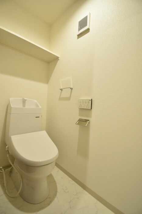 物件内観写真11　(トイレ)