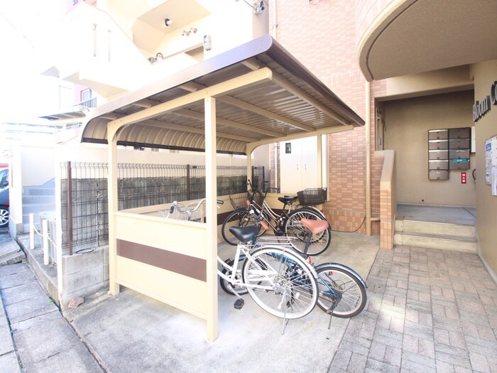 ＢｌｏｏｍＣｏｕｒｔの駐輪場