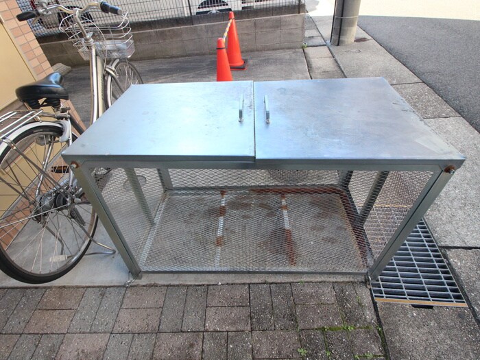 物件外観写真4　(建物設備)