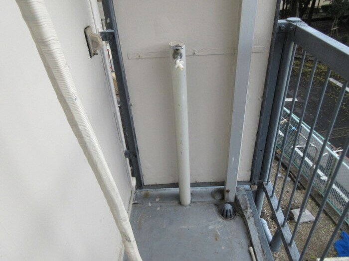 物件内観写真15　(洗濯機置場)