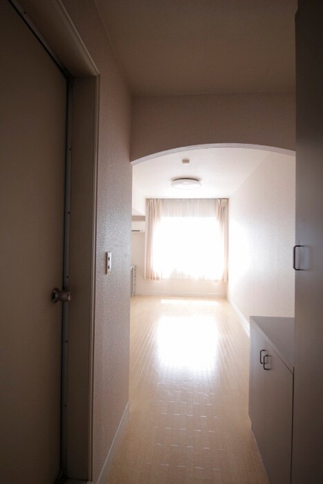 物件内観写真15　(廊下)