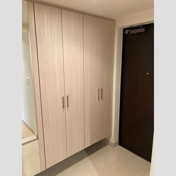 物件内観写真10　(玄関)